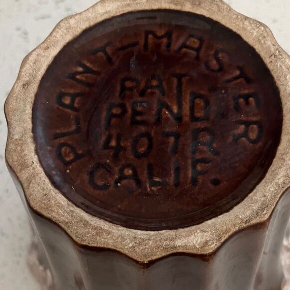 Plant-Master Calif. Vintage Brown Drip Glaze Pat Pend 407R Fluted Planter RARE - Picture 2 of 7